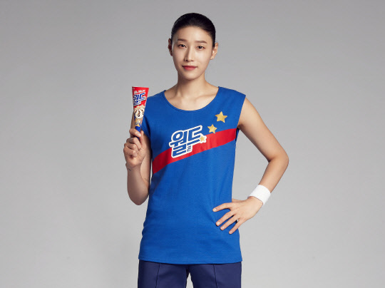 빙과업계가 '스타 마케팅'을 강화하고 있다. <롯데제과 제공>